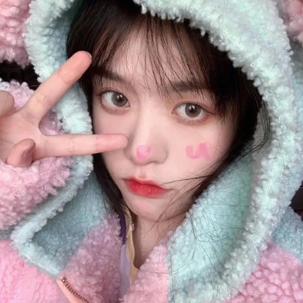 蕾哈娜内衣秀4
