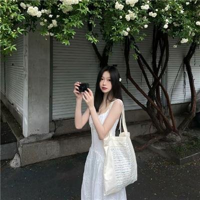 红色八爪女